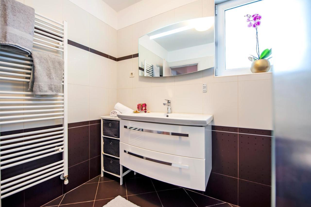 Cerin Apartment Rovinj Exterior foto