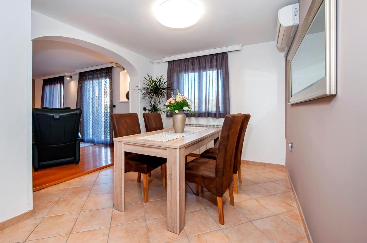 Cerin Apartment Rovinj Exterior foto